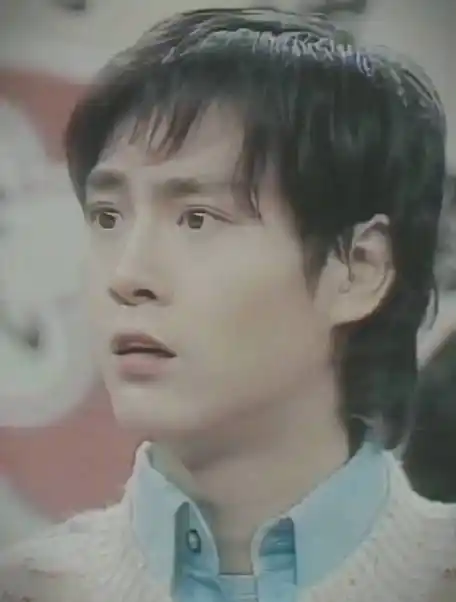 郑少秋年轻的时候,妥妥的一枚小鲜肉