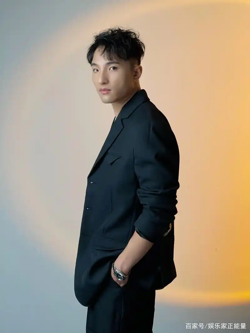 繁星互娱歌手田一名为热播剧《冬奥一家人》倾情献唱《竭尽全力》