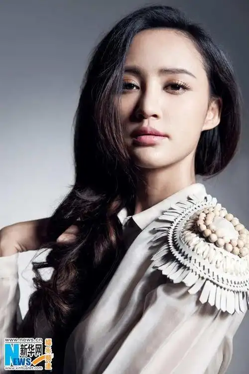 迎面而来的玻尿酸!张歆艺婚后首现身,但是你的脸怎么了?