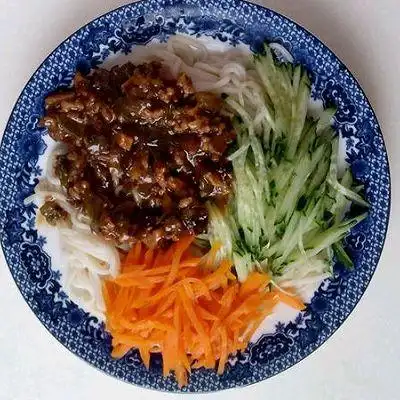 【图解】我家炸酱面怎么做好吃_我家炸酱面_家常做法大全_豆果美吵