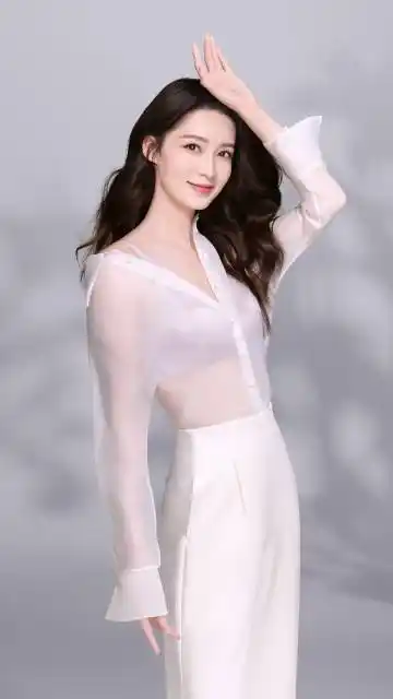 天涯很远#李沁lauramercier品牌亚太区代言人##爱慕全球品牌大使李沁