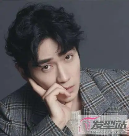 男生四六分短发发型 修颜时尚提升帅气值