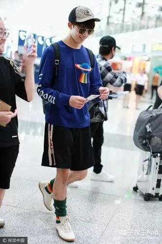 论复古学院风我只服吴磊弟弟的堆堆袜