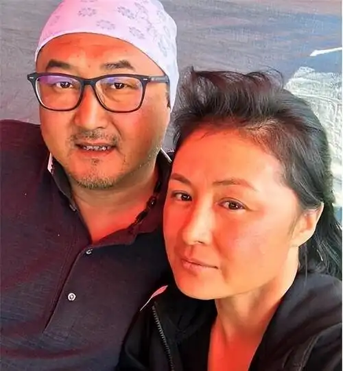 2021年,《乡村爱情》谢大脚因车祸离世,丈夫点赞女主播惹争议