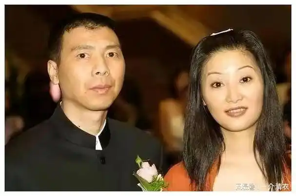 冯小刚:一生不要孩子,不与邓超进行合作,对冯巩和女儿心怀愧疚