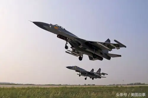 中国歼11型战斗机高清大图