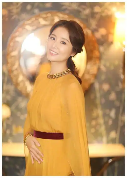 林心如48岁自曝追慕刘德华爱豪迈少女时衣橱竟藏满华仔照片