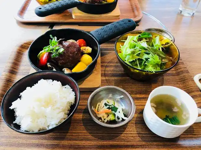 工作日的单人午餐