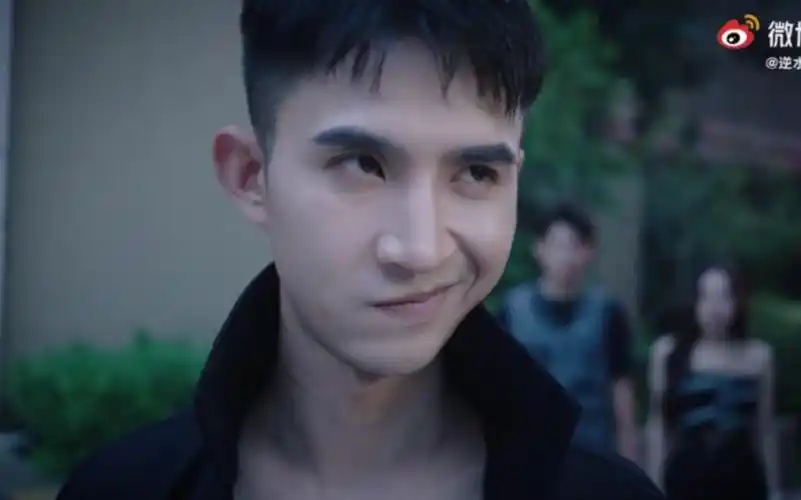 【歪嘴战神】最新片段,嘴更歪了77