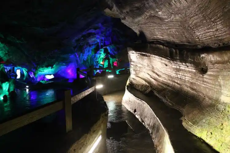 宜兴善卷洞风景区——善卷洞,梁祝故事发源地