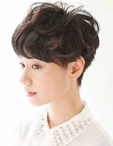 卷发蘑菇头 另类时尚元气少女[卷发] 标签:女生蘑菇头少女发型另类