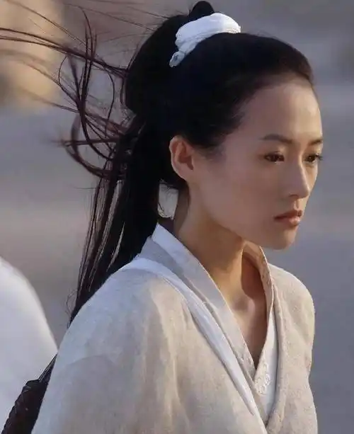 一位当导演,两位颜值崩塌,另一位"见好就收"_章子怡_周迅_赵薇