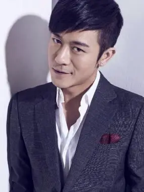 中 文 名:林雨申英 文 名:shen lin曾 用 名:林申民  族:汉族国家地区