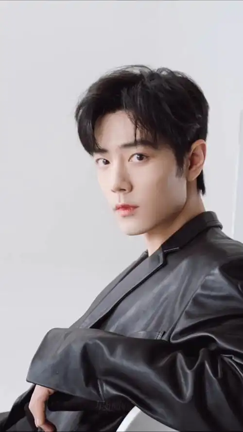 肖战 黑色皮衣##肖战##星姐微博