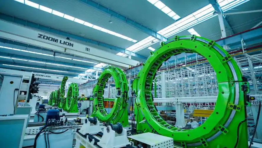 慧聪工程机械网百亿智造高地强势崛起中联重科沅江搅拌车智能制造工业