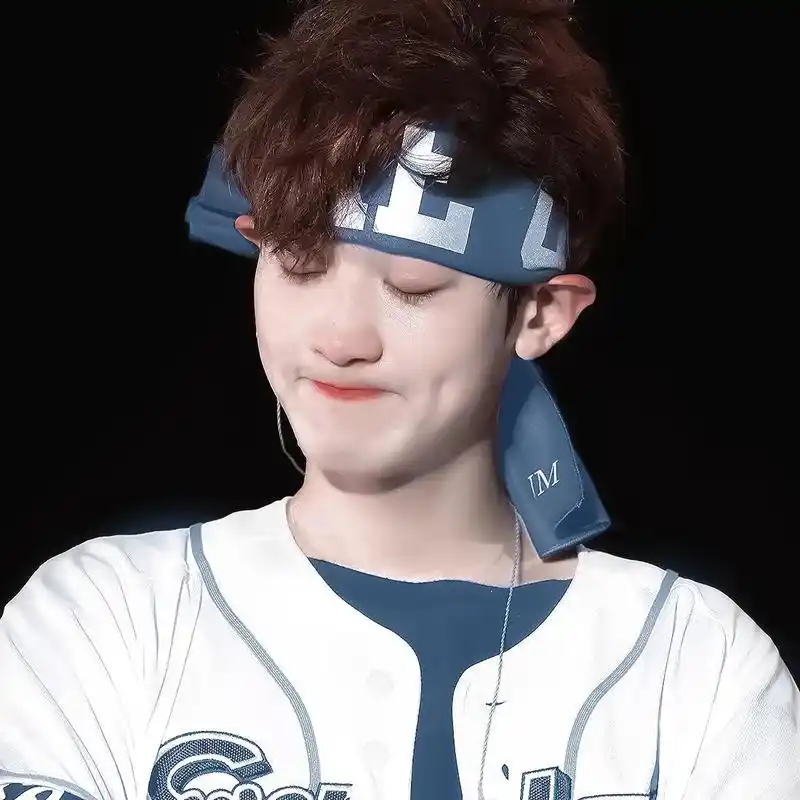 可爱死了啊,耳朵尖都是红红的.#朴灿烈 #超级想见的人 - 抖音