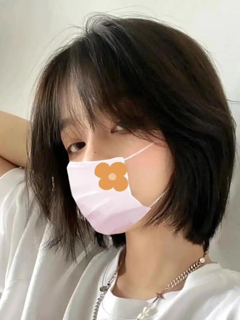 98日系短发,适合长脸圆脸的短发发型 短发搭配减龄法式刘海 修饰