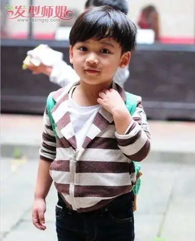 发型设计 儿童发型 >> 小男孩锅盖头发型图片 小男孩帅气发型(2) 2016
