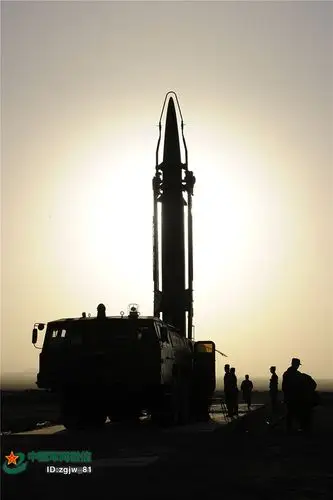 中国战略导弹部队多图首次披露东风快递使命必达
