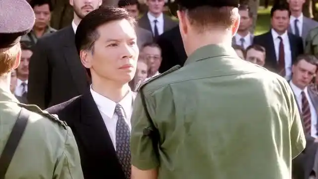 向华强客串刘德华主演的《雷洛传》,饰演当时的四大探长之一,蓝刚