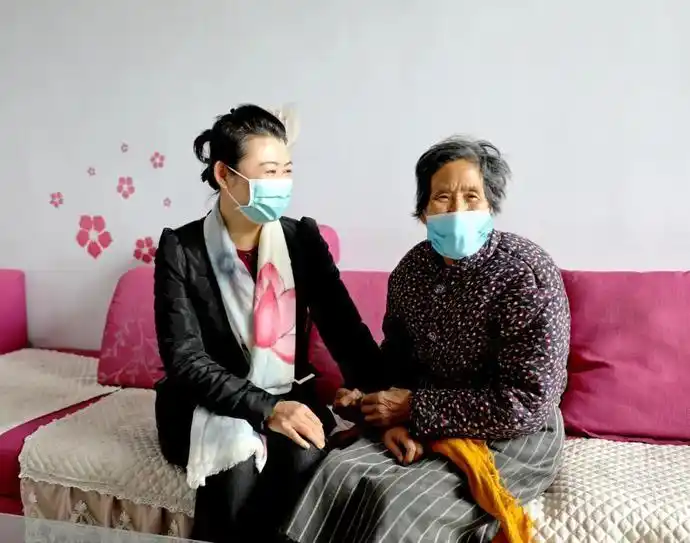 邢台市任泽区委书记杨蕾到大屯乡调研