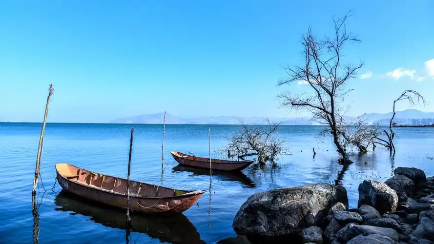 山水风景壁纸是一款电脑壁纸,属于风景