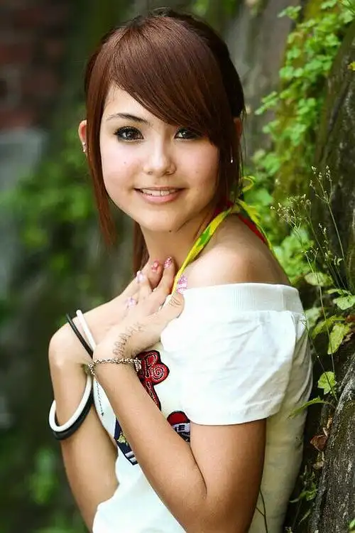 【图多】你们年轻时有拍过昆凌的这种非主流照片嘛