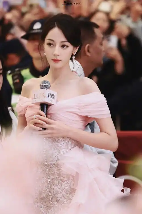 咪咕星鲜事##迪丽热巴应援牌##迪丽热巴眼里有活