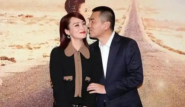 公开示爱陈建斌撒狗粮,夫妻恩爱引网友羡慕|纯元皇后|电影导演_网易