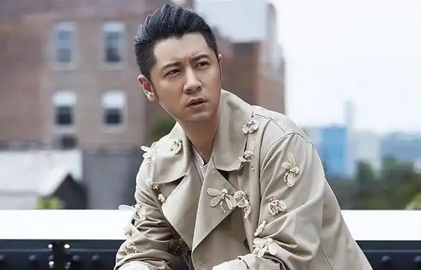 任重长相被林心如说丑转型做老师培养出黄轩和景甜等大明星