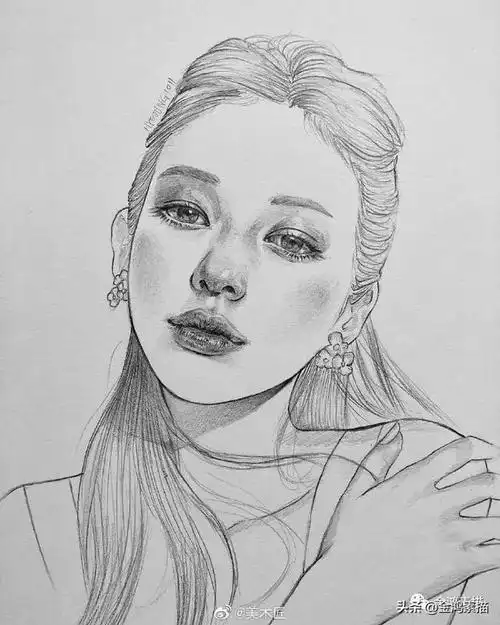 一组有灵魂的人物线稿 | 素描