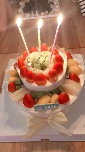 孙佳兮小朋友三周岁生日快乐!_蛋糕