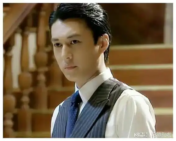 靳东:银幕之路的辉煌与坚持!|电影|演艺|电视剧|伪装者_网易订阅