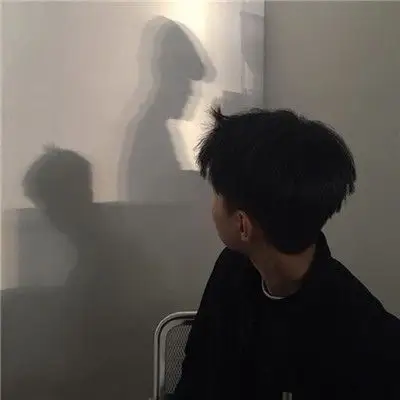 帅气qq头像男生伤感孤独大全 其实你并没有那么喜欢我