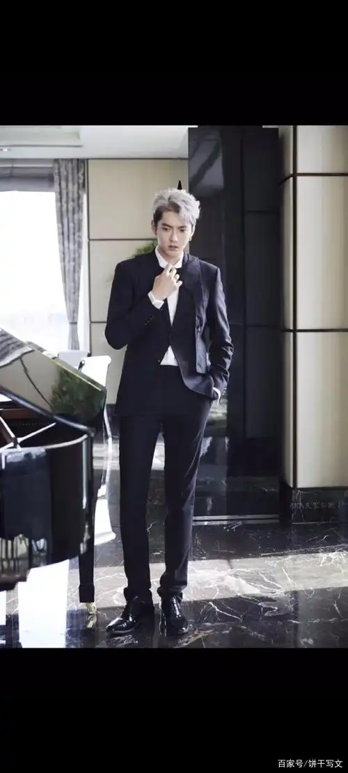 吴亦凡银发酷似贵族王子这是你梦想的男主吗