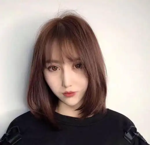"网红气垫烫中短发"