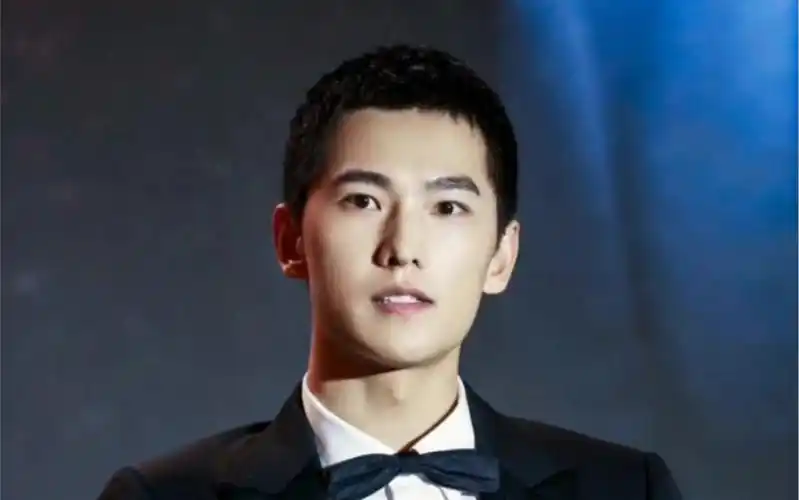 杨洋 寸头就很绝 寸头yyds