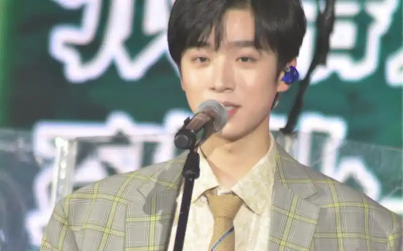 感谢我现在的天真 还没变复杂的眼神|张嘉元广州场巡演原创单曲《无药