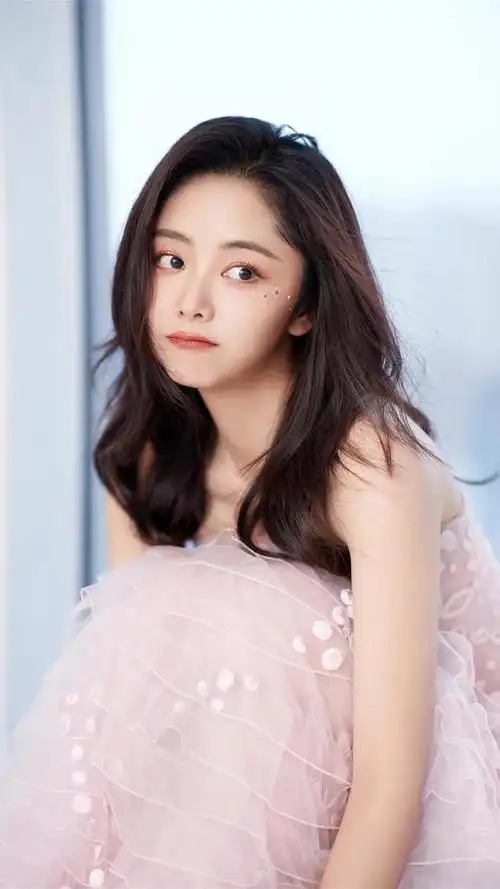 谭松韵个人资料简介图片)-网络资讯||网络营销十万个为什么-商梦网校