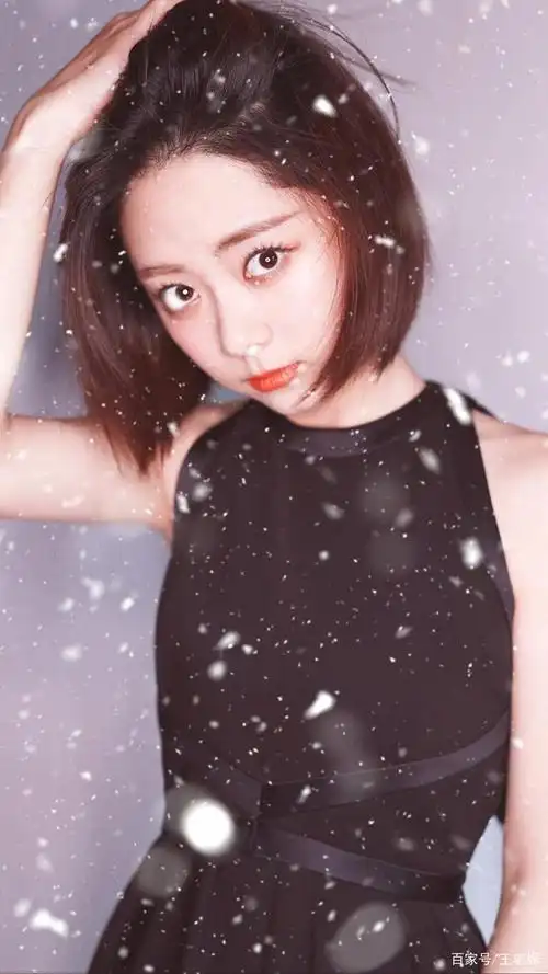 谭松韵可爱壁纸欣赏