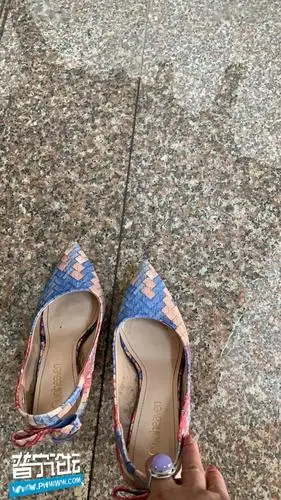 变态揭阳某小区业主的高跟鞋里频频出现不明液体