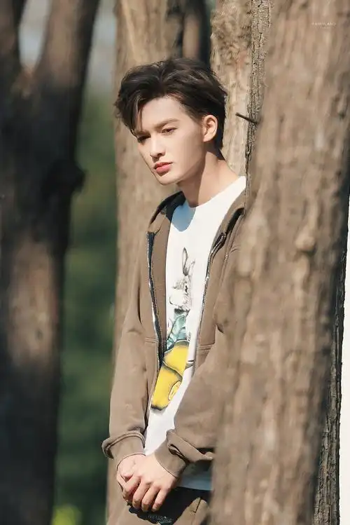 朱正廷加盟可爱的旅行