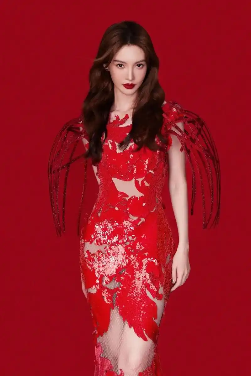 金晨一身louis shengtao chen spring