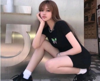 周扬青身高有多少