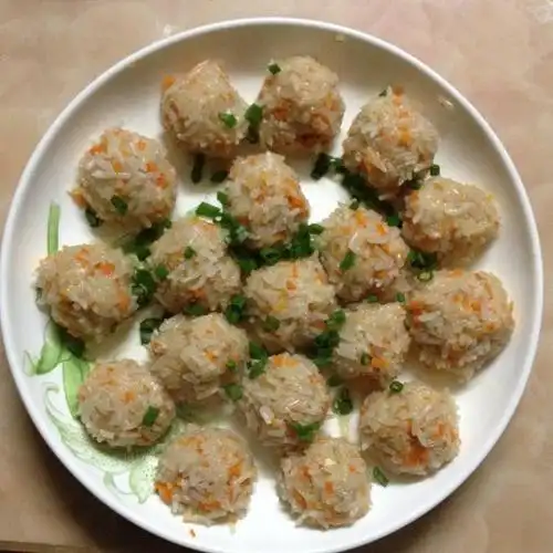 其乐融融czm做的虾仁珍珠小丸子