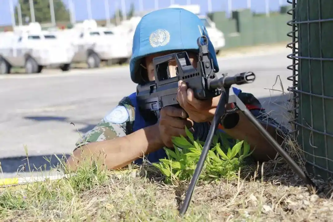 国门以外中国蓝盔在行动