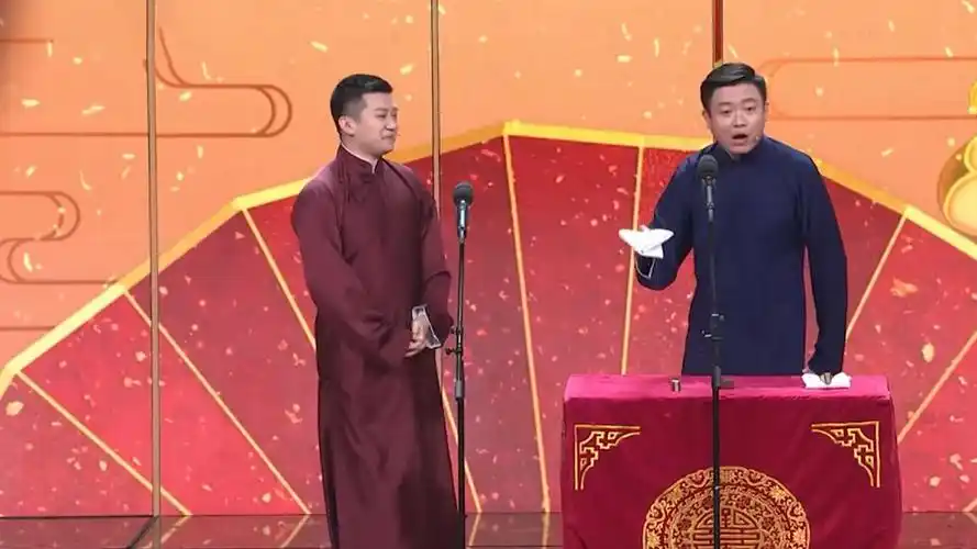 2021春晚记忆丨李寅飞 叶蓬相声《叫卖》,妙语连珠妙趣横生