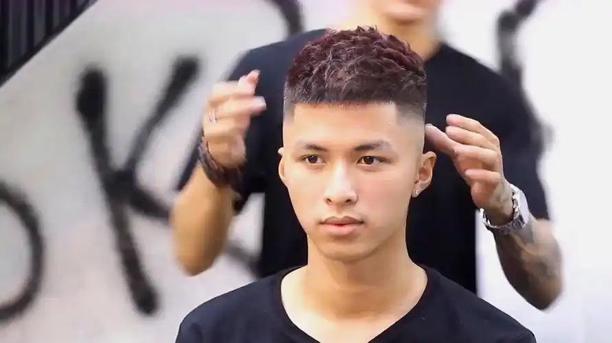 男生冬季不敢剪"短发"?试试这款小飞机头发型,时尚又酷帅