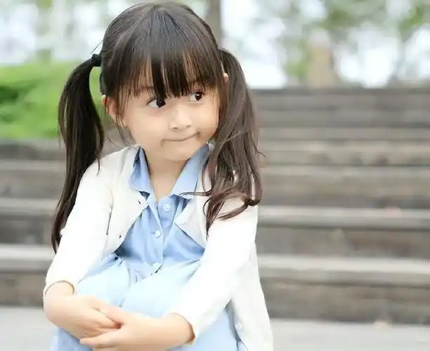 刘楚恬:2岁出道年入百万,6岁爆红全国,如今13岁的她怎么样了?