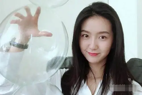 《小时代》竟有许龄月的身影,不同三观人生截然不同!